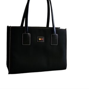 Tommy Hilfiger black purse‎